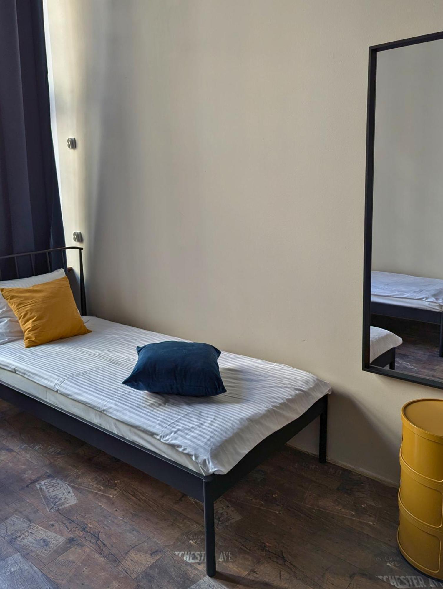 Rynek 30 Hostel Вроцлав Экстерьер фото