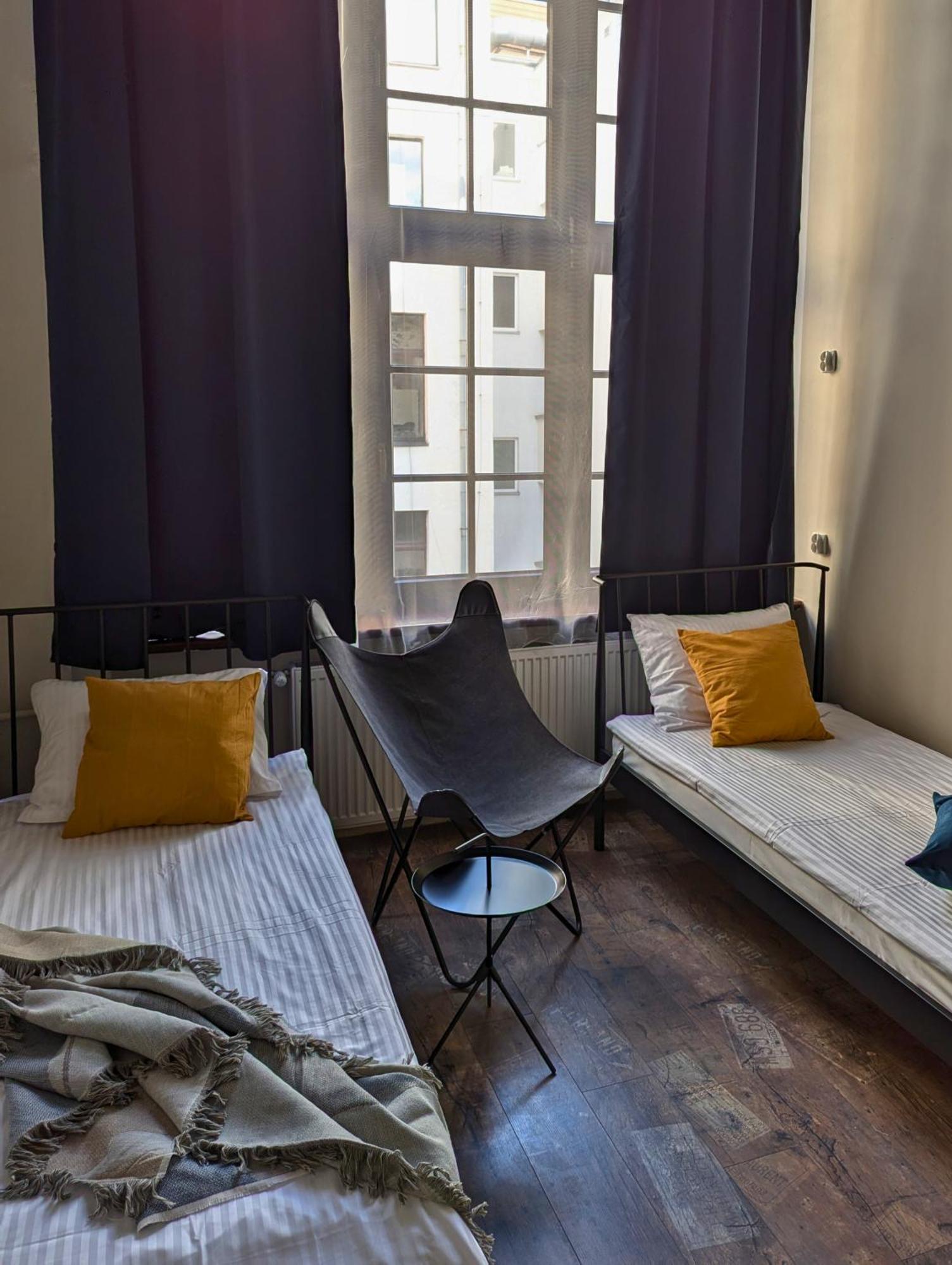 Rynek 30 Hostel Вроцлав Экстерьер фото
